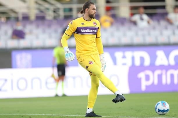 Bartlomiej Dragoski of ACF Fiorentina in action during the Pre-Season Friendly match between ACF Fiorentina v Espanyol at Artemio Franchi on August...
