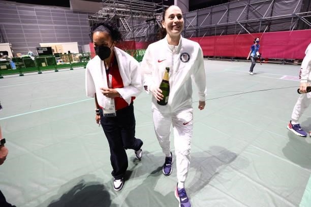 Head Coach Dawn Staley of the the USA Women's National Team talks with Sue Bird of the USA Women's National Team after the Medal Ceremony of the 2020...