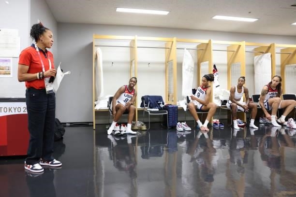 Head Coach Dawn Staley of the the USA Women's National Team talks to the USA Women's National Team after winning the Gold Medal Game of the 2020...
