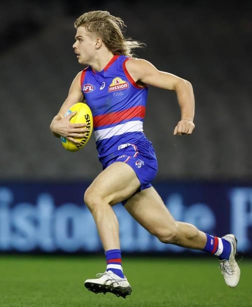 Bailey Smith of the Bulldogs in action during the 2021 AFL Round 21 match between the Western Bulldogs and the Essendon Bombers at Marvel Stadium on...