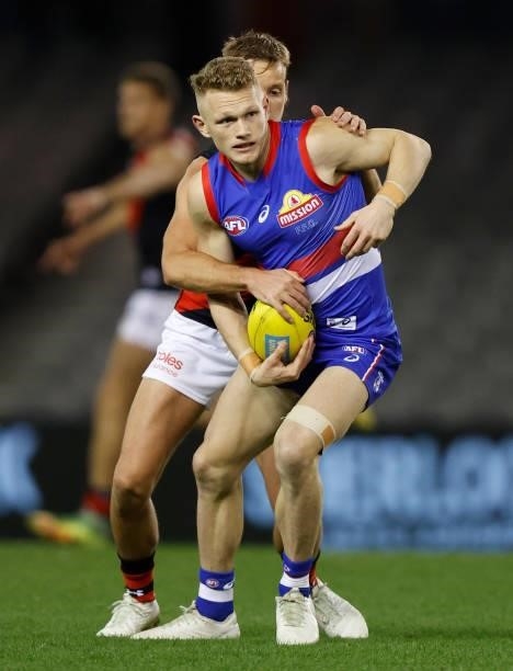 Adam Treloar of the Bulldogs in action during the 2021 AFL Round 21 match between the Western Bulldogs and the Essendon Bombers at Marvel Stadium on...