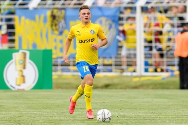 Damir Mehmedovic of 1. FC Lokomotive Leipzig controls the ball during the DFB Cup first round match between 1. FC Lok Leipzig and Bayer Leverkusen at...