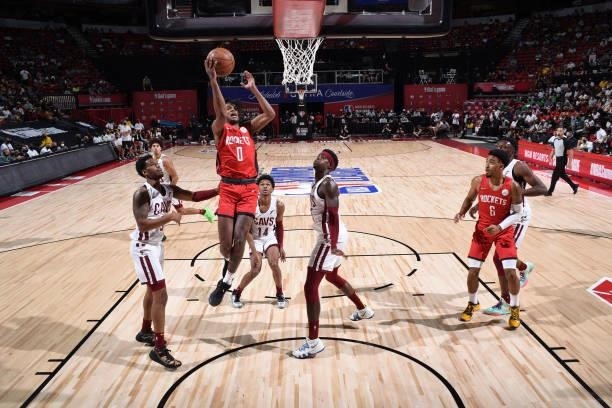 Jalen Green of the Houston Rockets drives to the basket against the Cleveland Cavaliers during the 2021 Las Vegas Summer League on August 8, 2021 at...
