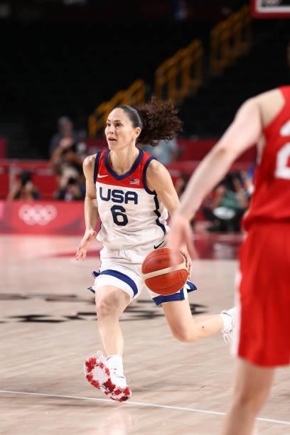 Sue Bird of the USA Women's National Team drives to the basket against the Japan Women's National Team during the Gold Medal Game of the 2020 Tokyo...