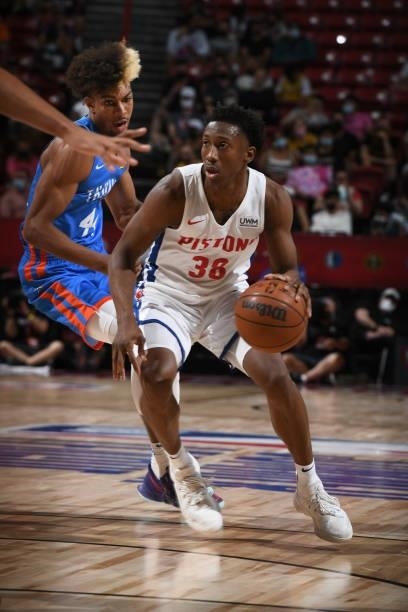 Saben Lee of the Detroit Pistons drives to the basket against the Oklahoma City Thunder during the 2021 Las Vegas Summer League on August 8, 2021 at...