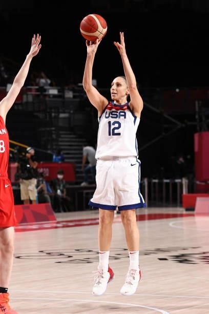 Diana Taurasi of the USA Women's National Team shoots the ball against the Japan Women's National Team during the Gold Medal Game of the 2020 Tokyo...