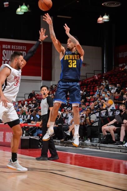 Jimmy Fredette of the Denver Nuggets shoots the ball during the game against the Miami Heat during the 2021 Las Vegas Summer League on August 8, 2021...