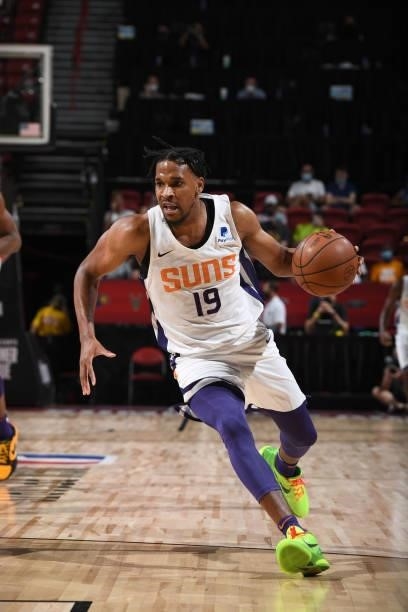 Justin Simon of the Phoenix Suns drives to the basket against the Los Angeles Lakers during the 2021 Las Vegas Summer League on August 8, 2021 at the...