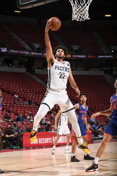 Bennie Boatwright of the Indiana Pacers drives to the basket during the 2021 Las Vegas Summer League on August 9, 2021 at the Thomas & Mack Center in...