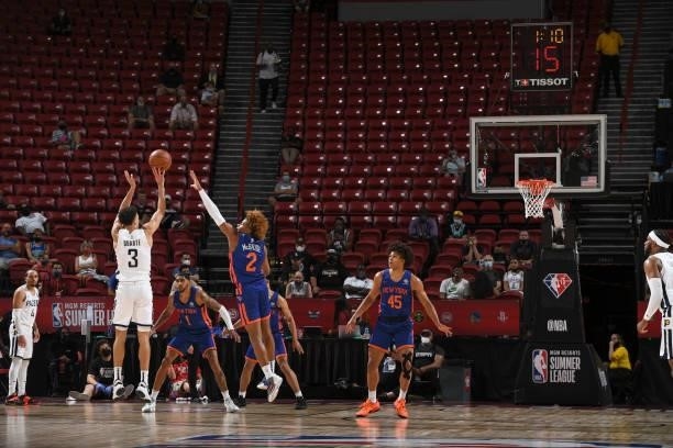 Chris Duarte of the Indiana Pacers shoots the ball during the 2021 Las Vegas Summer League on August 9, 2021 at the Thomas & Mack Center in Las...