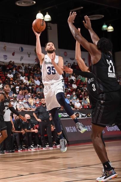 Killian Tillie of the Memphis Grizzlies drives to the basket during the 2021 Las Vegas Summer League on August 9, 2021 at the Cox Pavilion in Las...