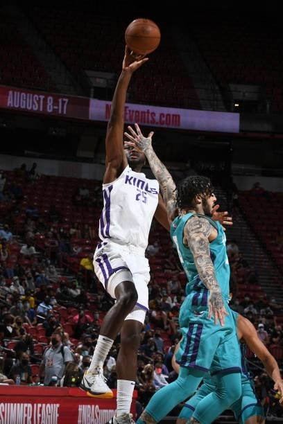 Chimezie Metu of the Sacramento Kings shoots the ball during the game against the Charlotte Hornets during the 2021 Las Vegas Summer League on August...