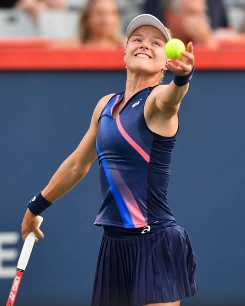 Harriet Dart of Great Britain serves during her Womens Singles first round match against Leylah Fernandez of Canada on Day One of the National Bank...