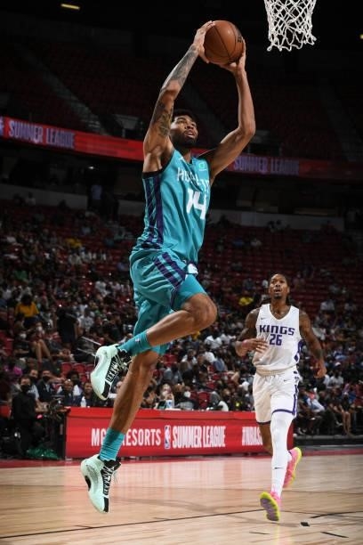Nick Richards of the Charlotte Hornets drives to the basket during the game against the Sacramento Kings during the 2021 Las Vegas Summer League on...