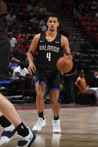 Jalen Suggs of the Orlando Magic handles the ball the ball against the Golden State Warriors during the 2021 Las Vegas Summer League on August 9,...