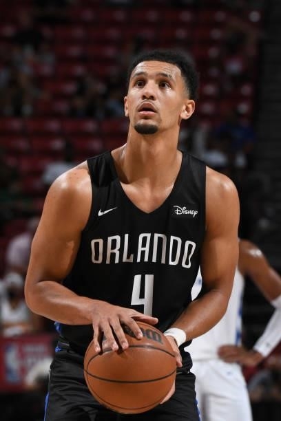 Jalen Suggs of the Orlando Magic shoots the ball against the Golden State Warriors during the 2021 Las Vegas Summer League on August 9, 2021 at the...