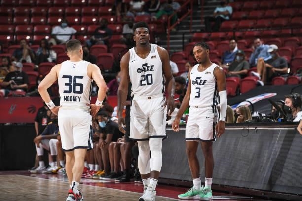 Udoka Azubuike of the Utah Jazz looks on during the game against the Phoenix Suns during the 2021 Las Vegas Summer League on August 9, 2021 at the...