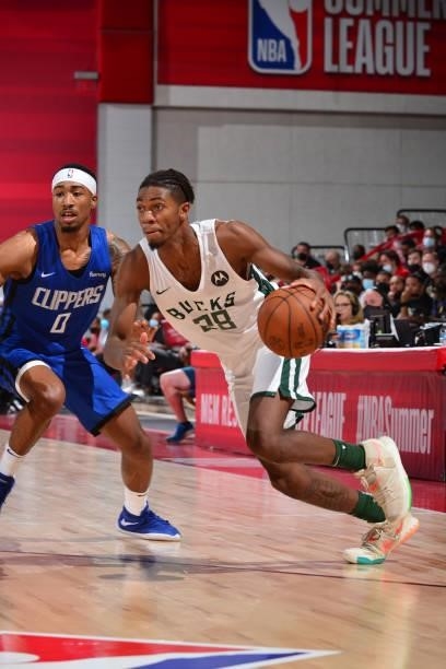 Brandon Randolph of the Milwaukee Bucks drives to the basket against the LA Clippers during the 2021 Las Vegas Summer League on August 9, 2021 at the...