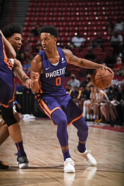 Ty-Shon Alexander of the Phoenix Suns dribbles during the game against the Utah Jazz during the 2021 Las Vegas Summer League on August 9, 2021 at the...