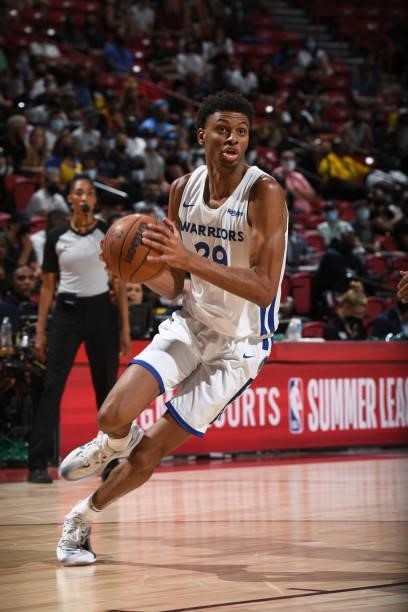 Derrick Alston Jr. #29 of the Golden State Warriors drives to the basket against the Orlando Magic during the 2021 Las Vegas Summer League on August...