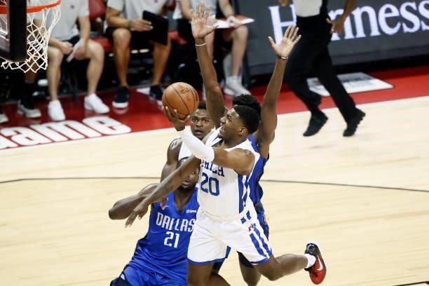 Aaron Henry of the Philadelphia 76ers shoots the ball during the game against the Dallas Mavericks during a Summer League game at the Thomas & Mack...