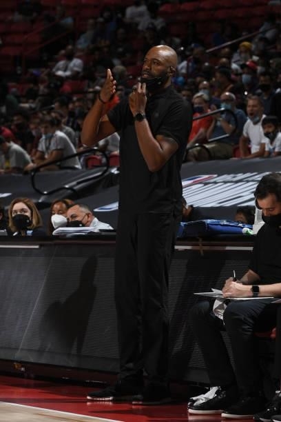 Head Coach, Jamahl Mosley of the Orlando Magic signals to his team during the game against the Golden State Warriors during the 2021 Las Vegas Summer...