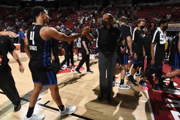 Jalen Suggs of the Orlando Magic shakes hands with reporter, Dennis Scott after the game against the Golden State Warriors during the 2021 Las Vegas...
