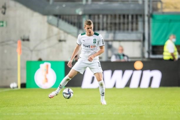 Matthias Ginter of Borussia Moenchengladbach in action during the first Round DFB-Cup match between 1. FC Kaiserslautern and Borussia...
