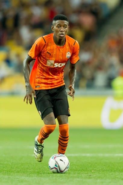 Vitao of Shakhtar Donetsk controls the ball during the UEFA Champions League 2021-22 third qualifying round 2nd leg between Shakhtar Donetsk and KRC...