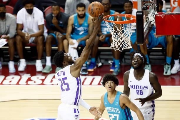 Chimezie Metu of the Sacramento Kings shoots the ball against the Charlotte Hornets during the 2021 Las Vegas Summer League on August 9, 2021 at the...