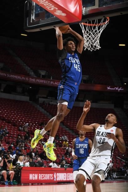 Keon Johnson of the LA Clippers drives to the basket against the Portland Trail Blazers during the 2021 Las Vegas Summer League on August 10, 2021 at...