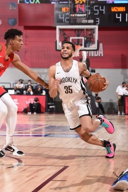 Quinndary Weatherspoon of the Brooklyn Nets drives to the basket against the Washington Wizards during the 2021 Las Vegas Summer League on August 12,...