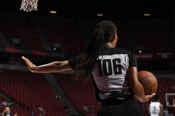 Referee, Chastity Taylor signals to a player during the game between the Chicago Bulls and the Minnesota Timberwolves during the 2021 Las Vegas...