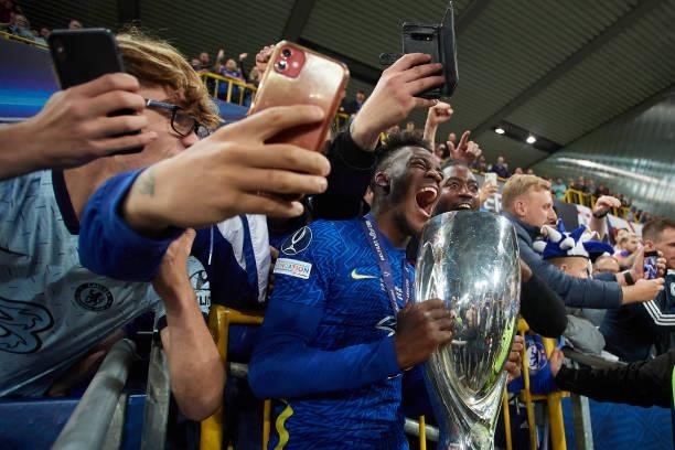 Callum Hudson-Odoi of Chelsea celebrate with his supporters after winning the UEFA Super Cup Final match between Chelsea CF and Villarreal CF at...