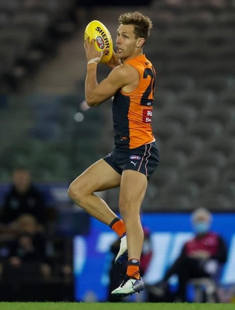 Matt de Boer of the Giants in action during the 2021 AFL Round 22 match between the GWS Giants and the Richmond Tigers at Marvel Stadium on August...