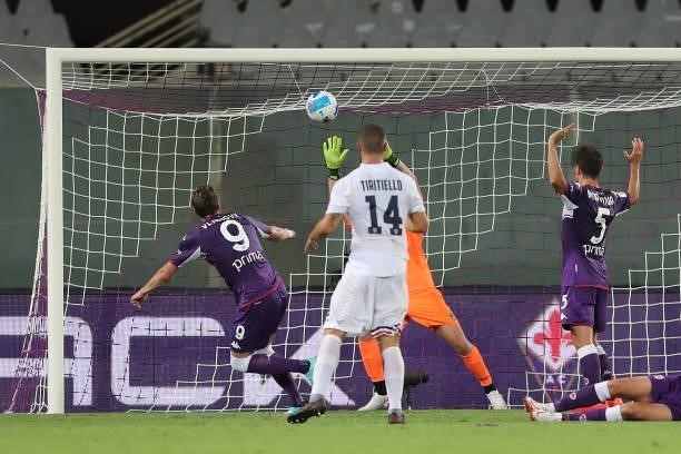 Dusan Vlahovic of ACF Fiorentina scores a goal during the Coppa Italia match between ACF Fiorentina and Cosenza at Artemio Franchi on August 13, 2021...