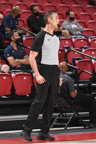 Referee Isaac Barnett looks on during the game between the Minnesota Timberwolves and Milwaukee Bucks during the 2021 Las Vegas Summer League on...