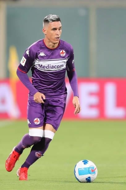 Jose' Maria Callejon of AFC Fiorentina in action during the Coppa Italia match between ACF Fiorentina and Cosenza at Artemio Franchi on August 13,...