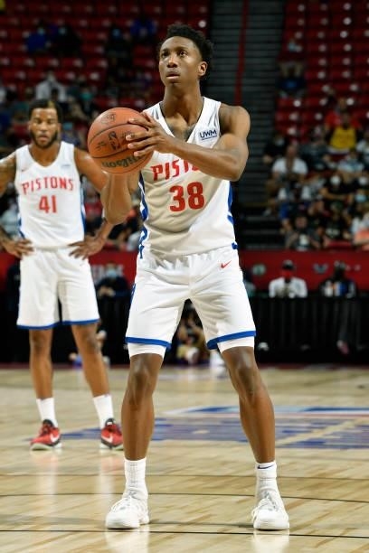 Saben Lee of the Detroit Pistons shoots a free throw during the game against the New York Knicks during the 2021 Las Vegas Summer League on August...