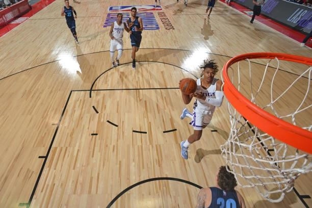 Jahmius Ramsey of the Sacramento Kings drives to the basket against the Memphis Grizzlies during the 2021 Las Vegas Summer League on August 13, 2021...