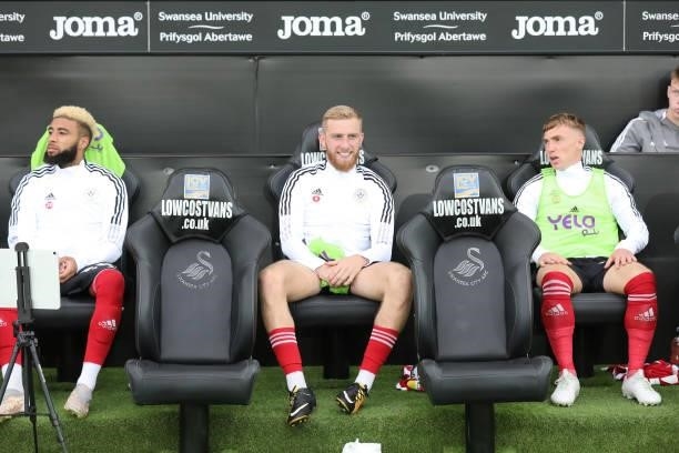 Oli McBurnie of Sheffield United sits on the bench during the Sky Bet Championship match between Swansea City and Sheffield United at the Swansea.com...