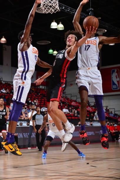 Elleby of the Portland Trail Blazers shoots the ball against the Phoenix Suns during the 2021 Las Vegas Summer League on August 14, 2021 at the Cox...