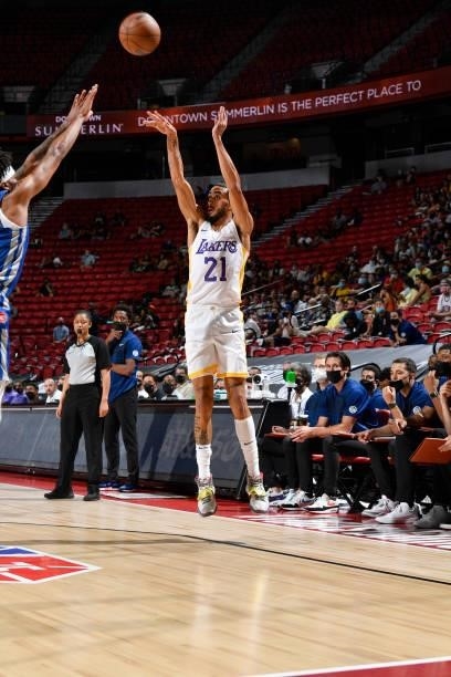 Trevelin Queen of the Los Angeles Lakers shoots the ball against the Detroit Pistons during the 2021 Las Vegas Summer League on August 14, 2021 at...
