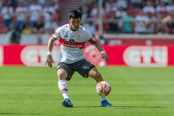 Wataru Endo of VfB Stuttgart controls the Ball during the Bundesliga match between VfB Stuttgart and SpVgg Greuther Fuerth at Mercedes-Benz Arena on...
