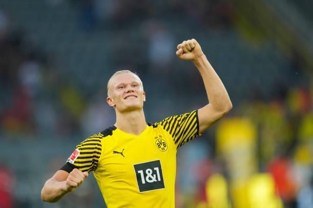 Erling Haaland of Borussia Dortmund celebrate after winning during the Bundesliga match between Borussia Dortmund and Eintracht Frankfurt at Signal...