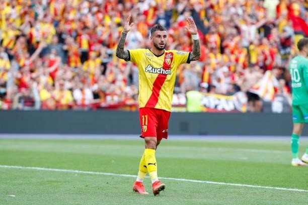 Jonathan Clauss of RC Lens reacts to a play during the Ligue 1 Uber Eats match between Lens and Saint Etienne at Stade Bollaert-Delelis on August 15,...