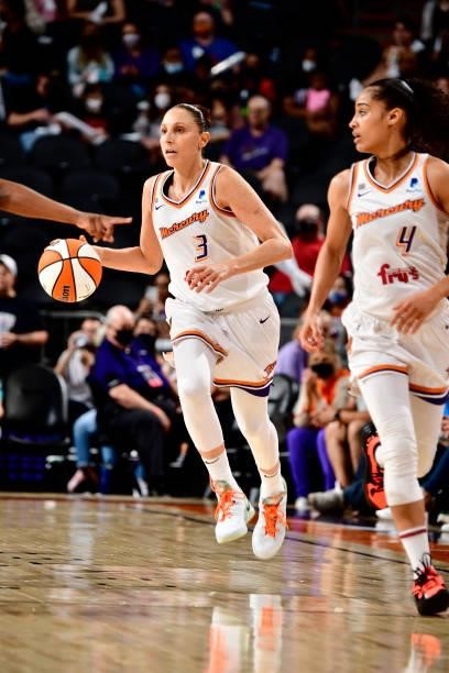 Diana Taurasi of the Phoenix Mercury dribbles the ball during the game against the Atlanta Dream on August 15, 2021 at Footprint Center in Phoenix,...
