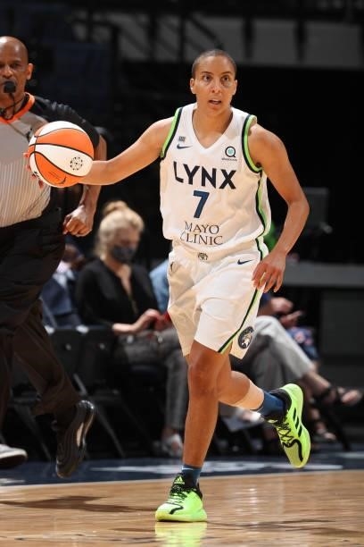 Layshia Clarendon of the Minnesota Lynx dribbles the ball during the game against the New York Liberty on August 15, 2021 at Target Center in...
