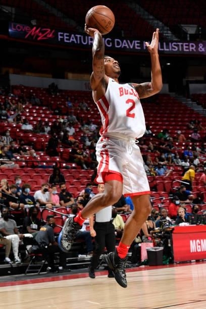 Jaylen Adams of the Chicago Bulls shoots the ball during the game against the Memphis Grizzlies during the 2021 Las Vegas Summer League on August 15,...