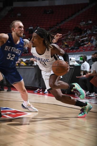 Tahjere McCall of the Orlando Magic drives to the basket against the Detroit Pistons during the 2021 Las Vegas Summer League on August 16, 2021 at...